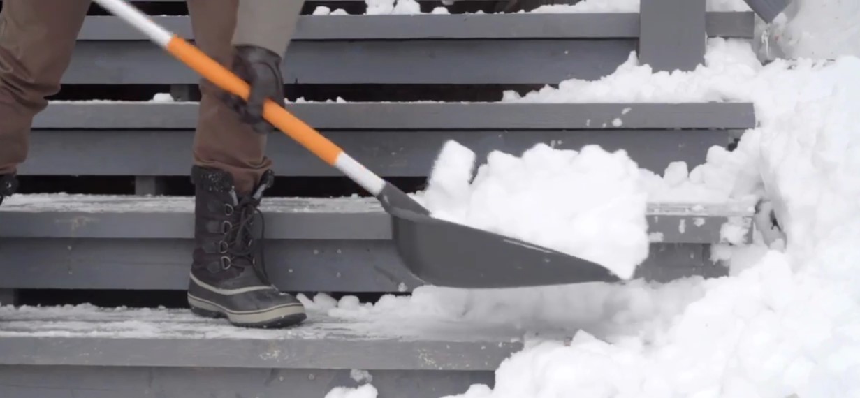 Лучшие лопаты для уборки снега — Рейтинг снегоуборочных лопат: ТОП моделей